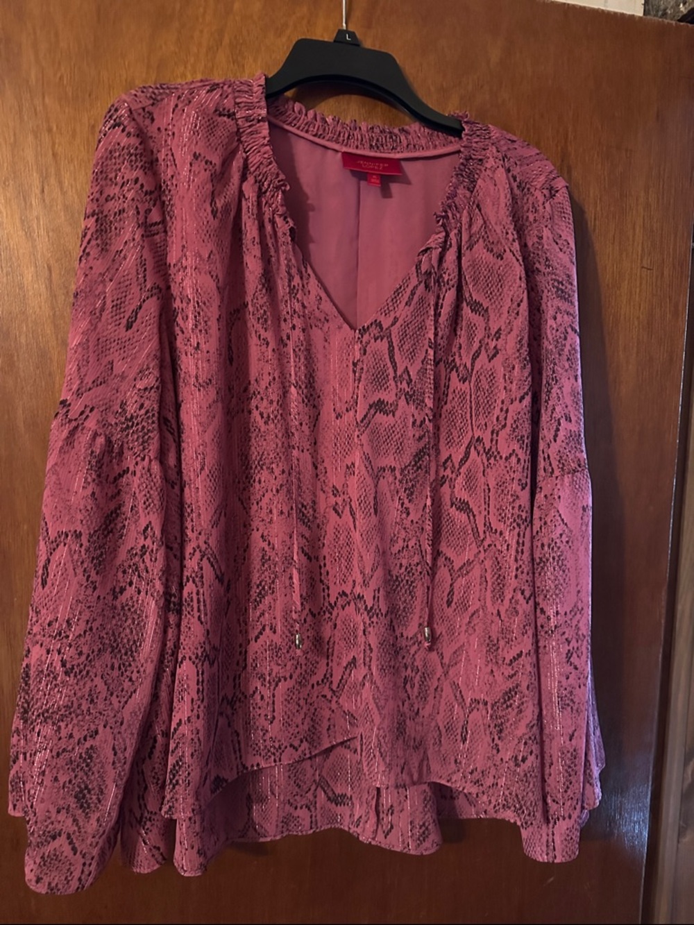 Jennifer Lopez Woven V-Neck Long Sleeve Blouse in Dusty Rose Snake Print